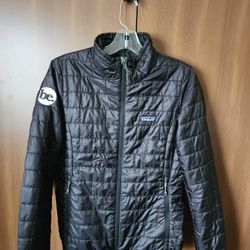 Patagonia Womens Jacket without Hood. Size S. Very Good Condition. Made in Vietnam. 