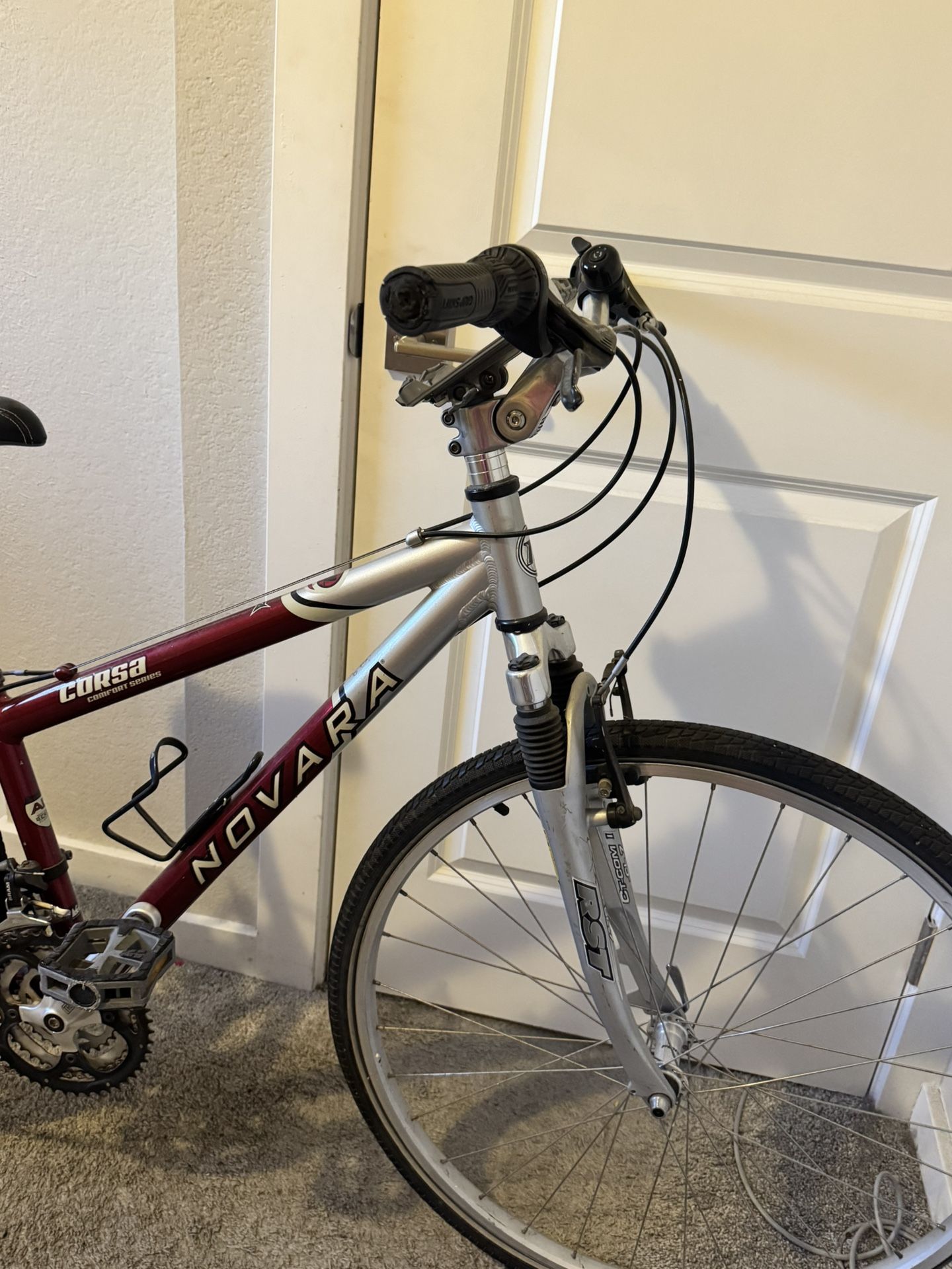 Novara Corsa Hybrid Bike