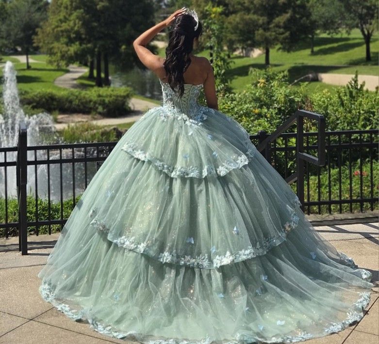 Sage Green Quinceaera Dress, Size 2 - www.joarbit.com