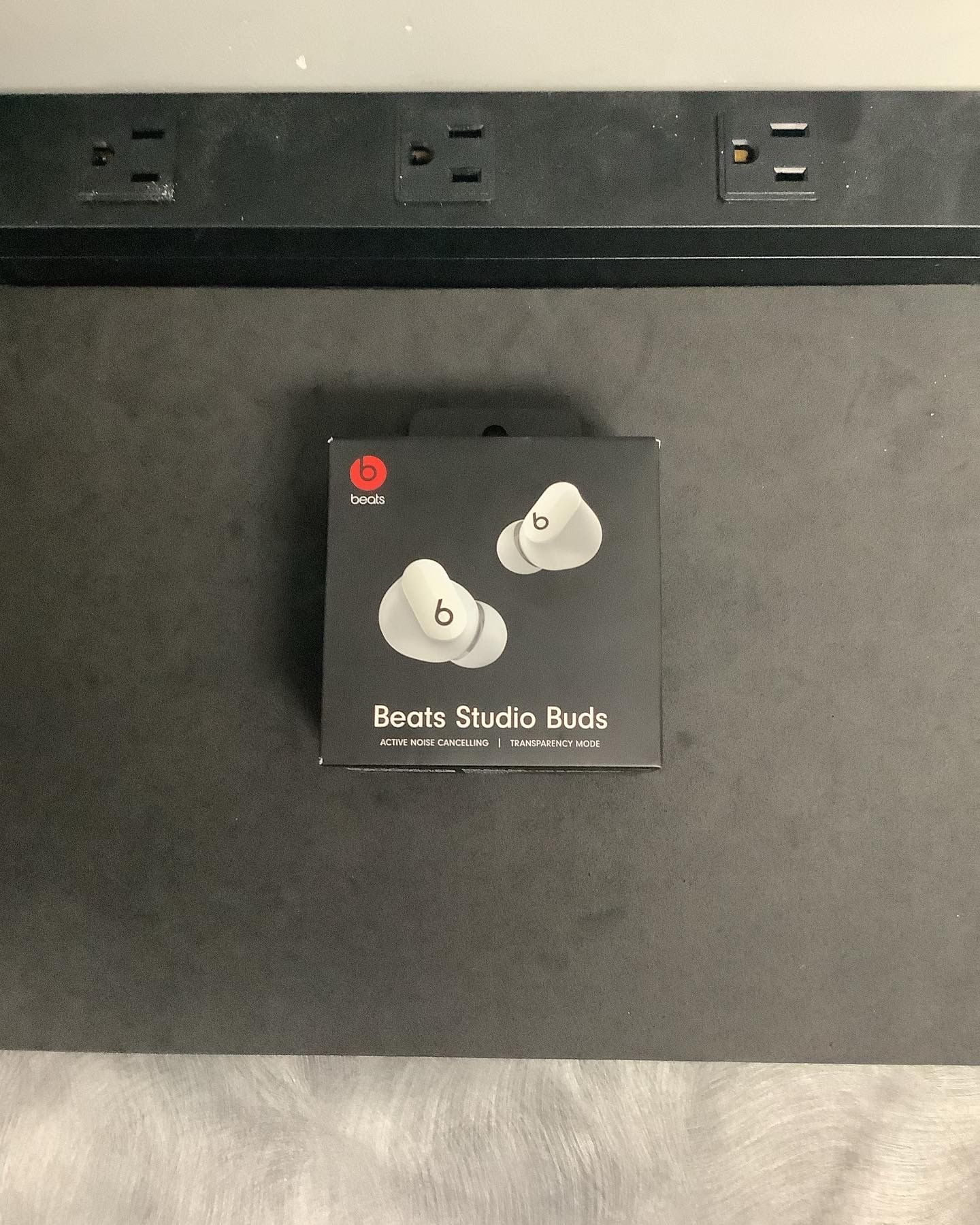 Beats Studio Buds