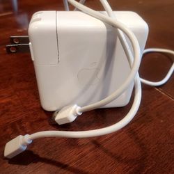 Apple Charger 