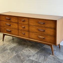 Vintage Mid-Century Modern Lowboy Dresser with Mirror