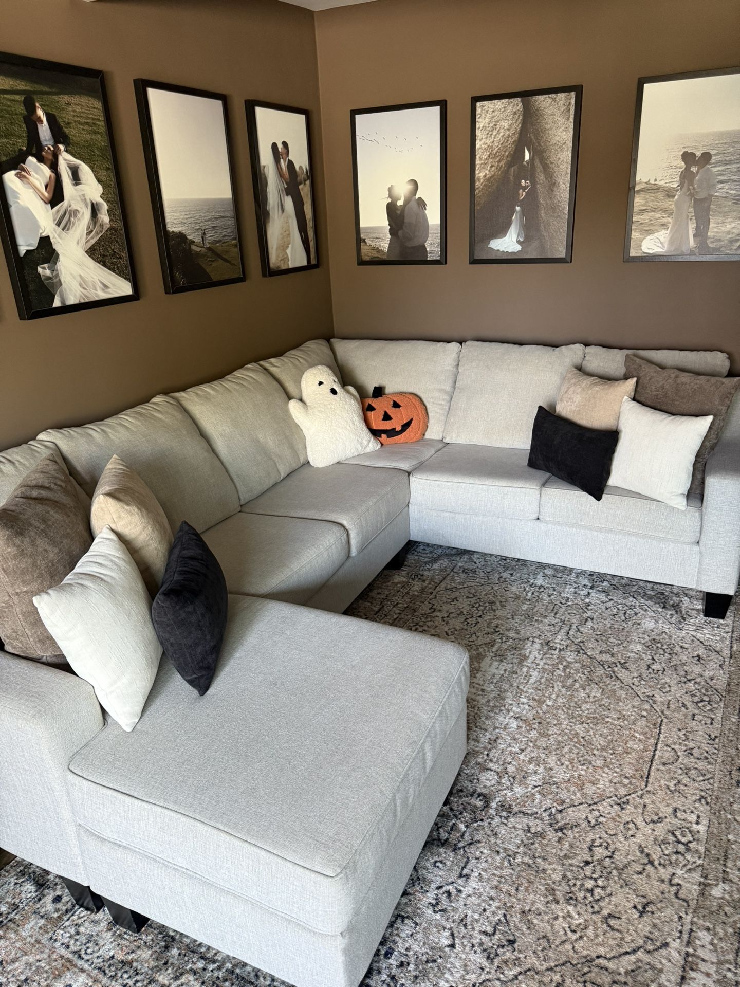 Lucy Tux Sofa Chaise Sectional — Splash Linen — Left Facing