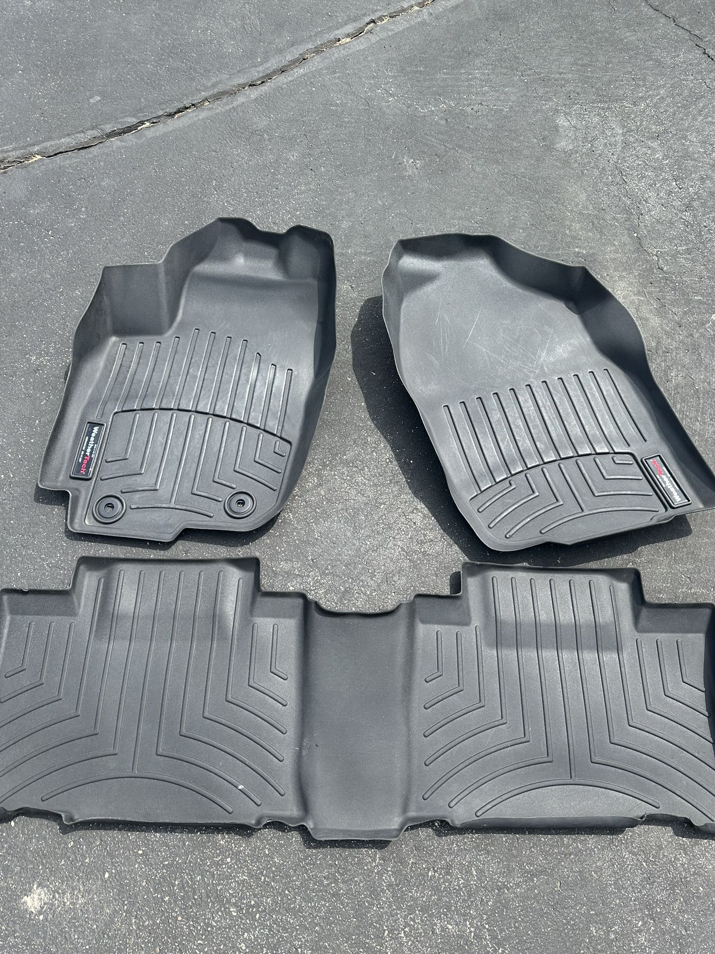 2013-2018 Toyota RAV4 Weathertech Floor Mats.