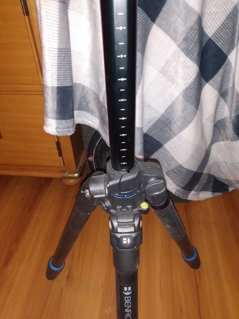 BENRO FGP28C TRAVELING TRIPOD