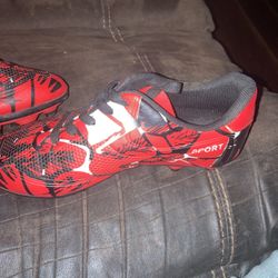A Bit Yoused  Size 3.5 Or 4