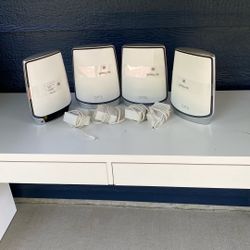 Orbi Router With Three Satellites