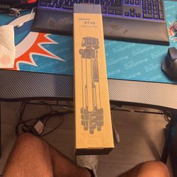 Tripod 3110 Professional Lightweight Portable Camera Tripod