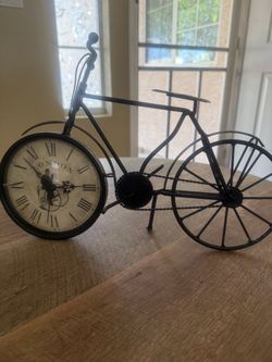 Decorative Metal Bicycle Clock