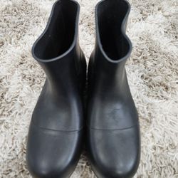 Boots  / SIZE 10