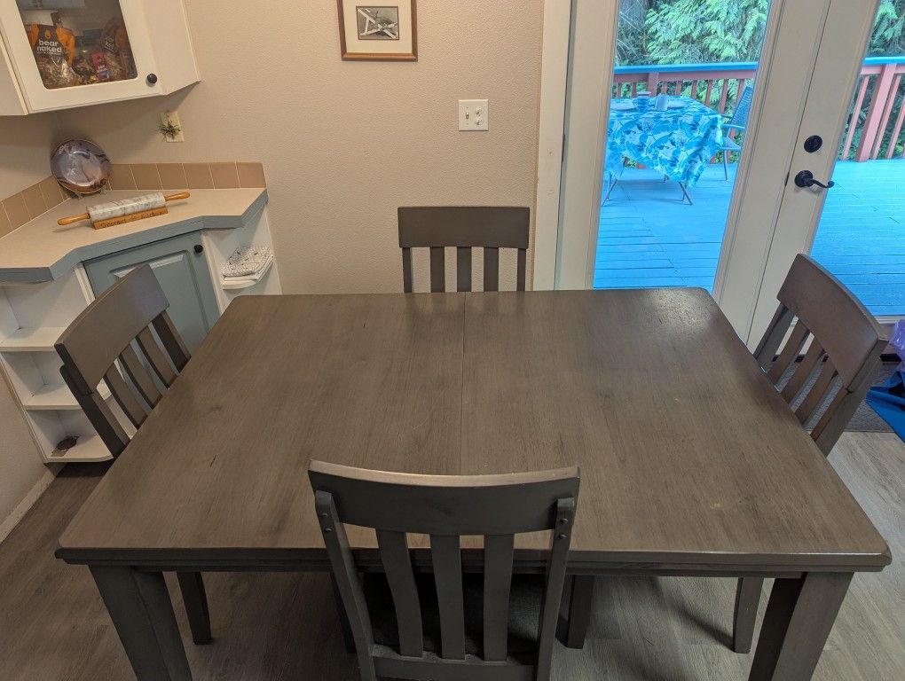 6 Person Dining Table