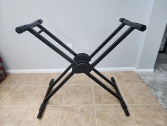 Roland Double-Braced X-Style Piano Stand