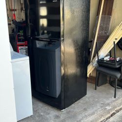 Black Fridge 