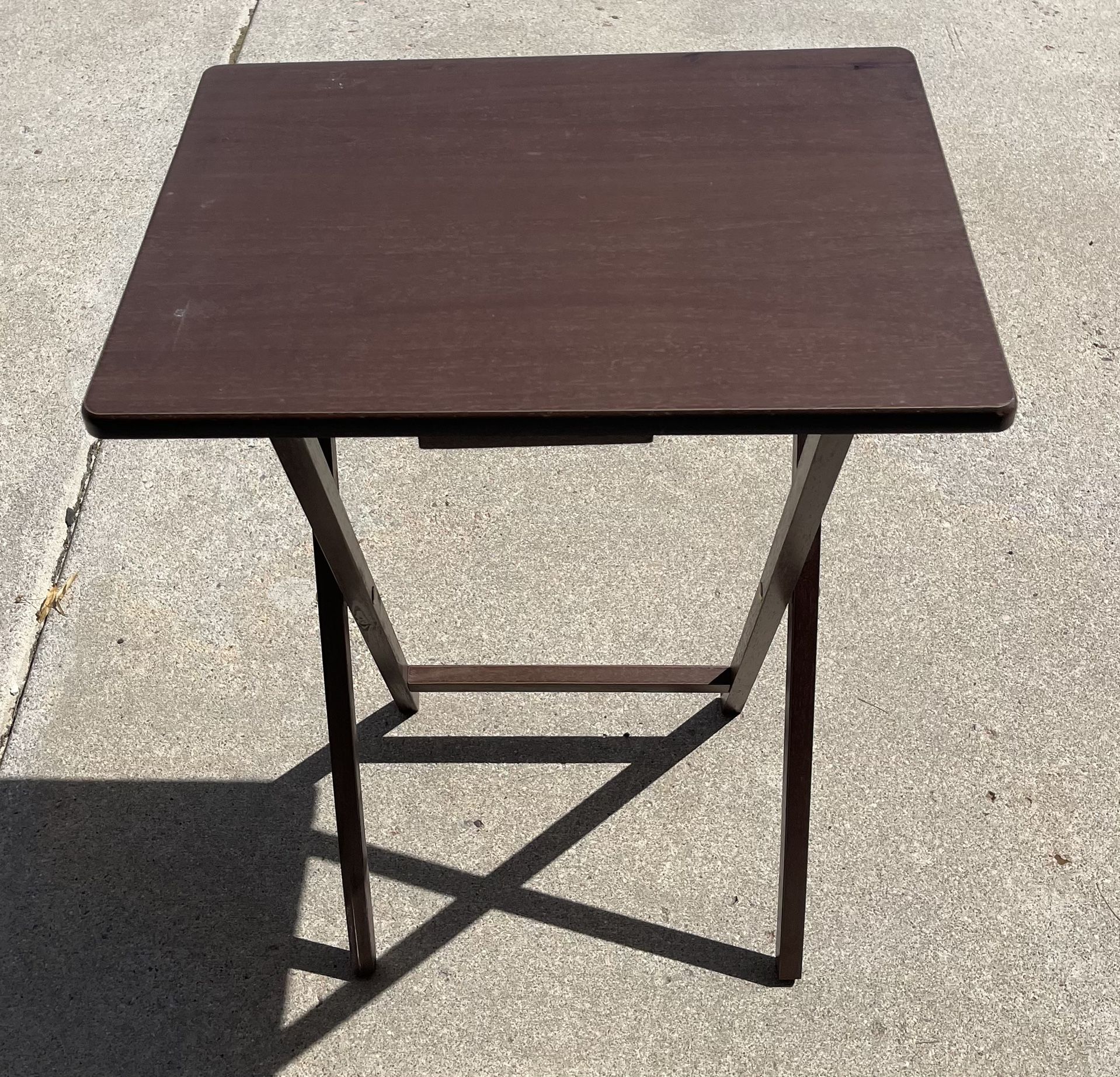 Table - Mainstays Indoor Single Folding TV Tray Table - Walnut L 19 x W 15 x H 26