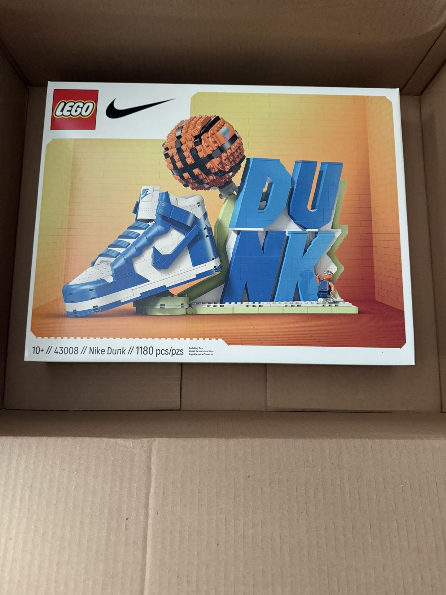 Lego X NIKE DUNK limited Edition Set! BNIB!