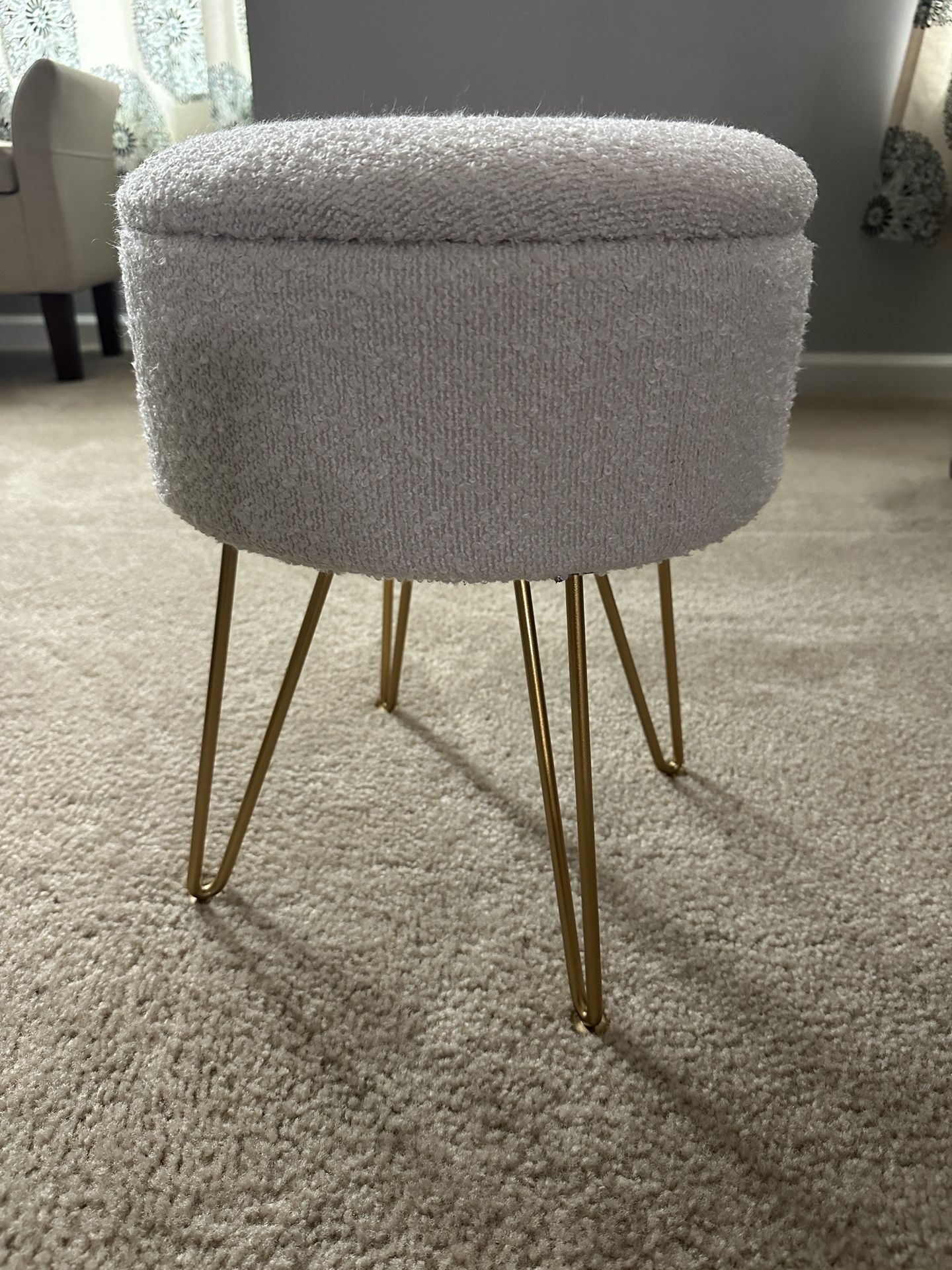 Small Ottoman/footstool