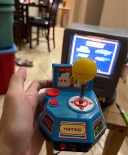 2004 Namco Ms. Pac-Man 5-in-1 Plug & Play TV Game – Works – No Battery Cover