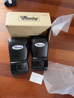 Winning Boxing Gloves - Brand New