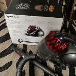 Dyson multi floor vacuum