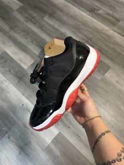 Jordan 11 Retro Low Bred