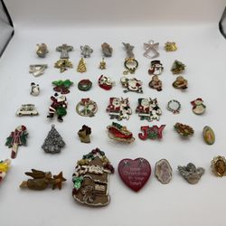 Angels Christmas Holiday Lot Of 42 Pins 
