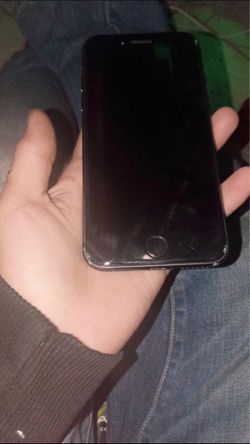 black iPhone 8