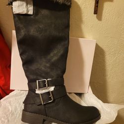 NEW!! Black Flat Boot Size 6 