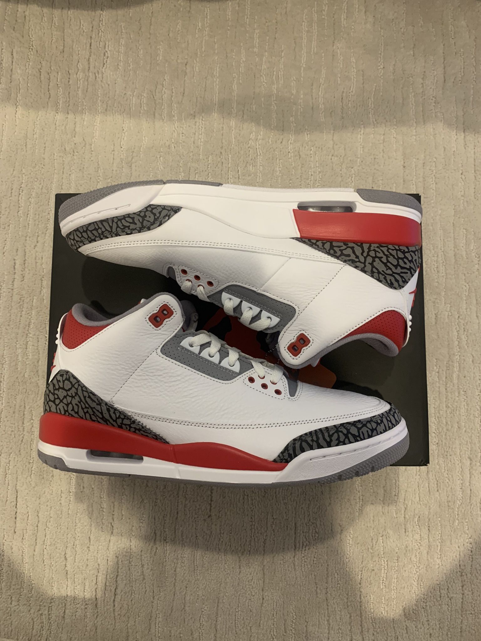 Air Jordan 3 Fire Red Size 11