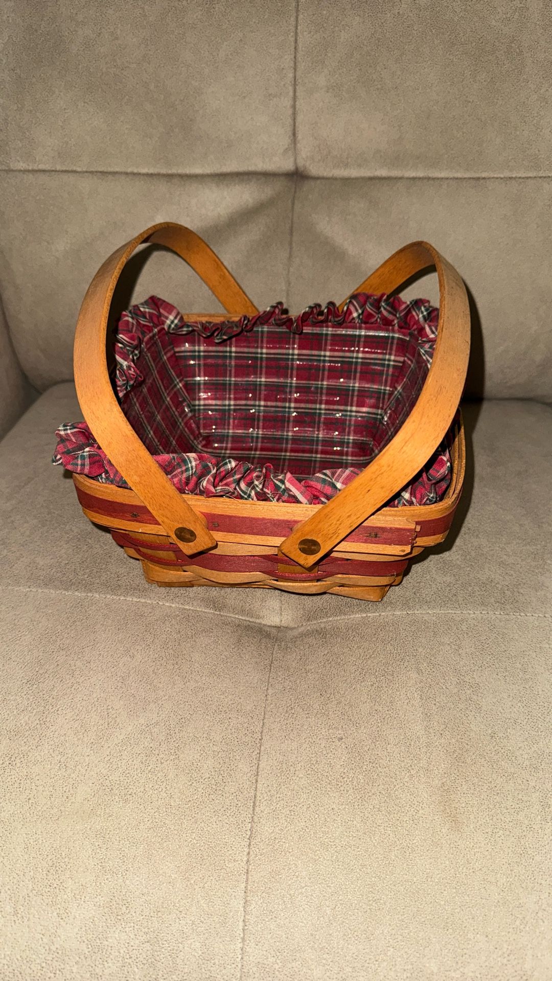 Longaburger Mini Picknic Basket With Liner; 1993