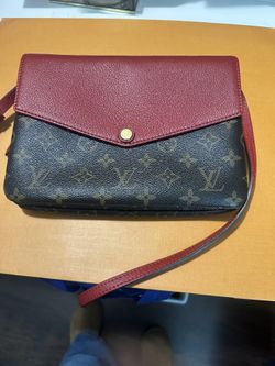 Authentic Louis Vuitton Crossbody 