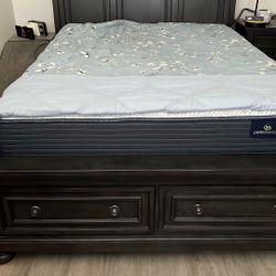 Stylish Black Headboard + Nightstand Set – Great Condition!