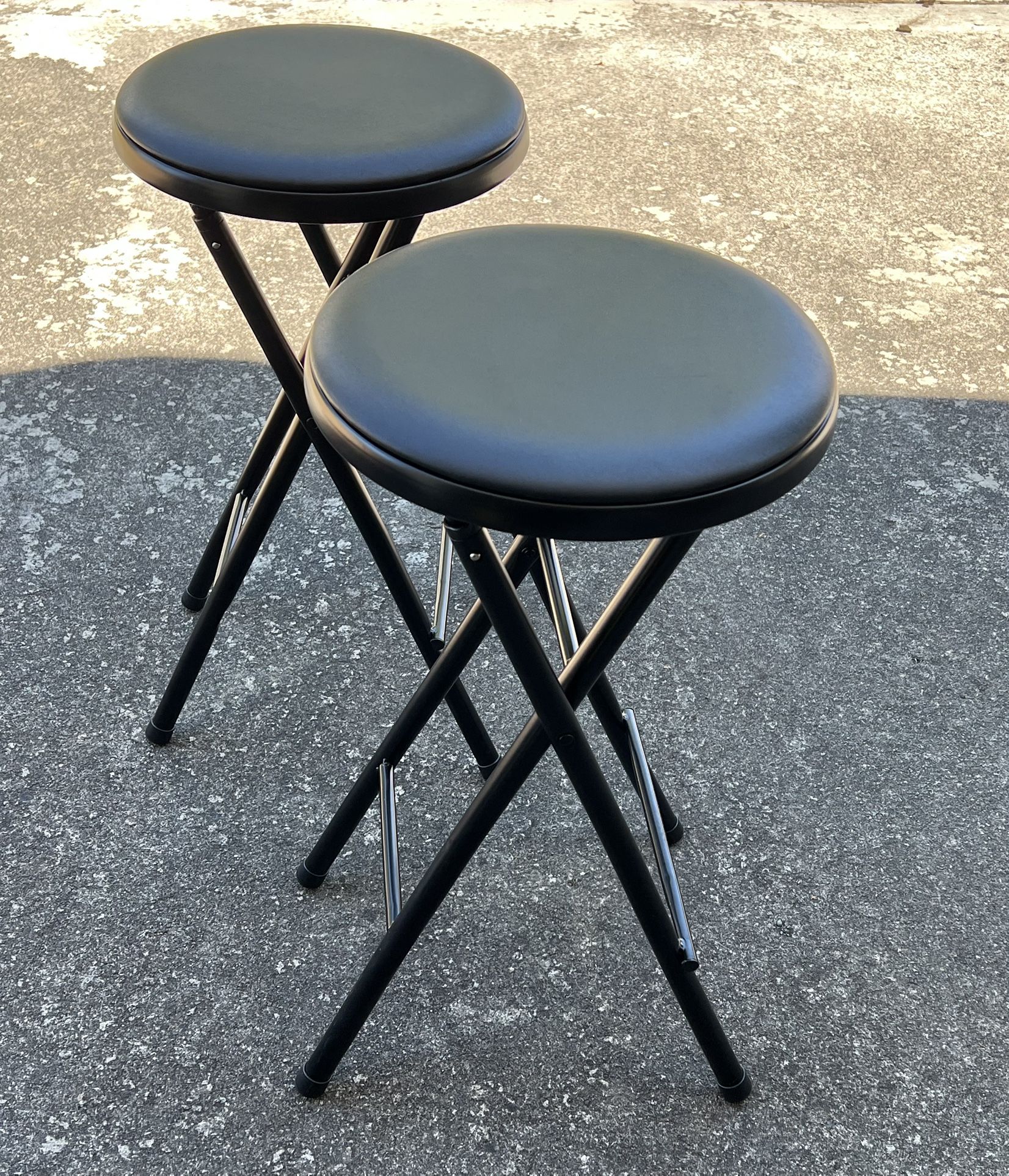 Pair of Folding Bar/Counter Stools from Target, Black. Excellent condition!