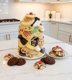 Vintage Ceramic Classic Colorful LARGE COOKIE JAR 11.5" Inches. Beautiful Realistic Detail Nice!
