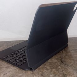 Apple Magic Keyboard  A2261