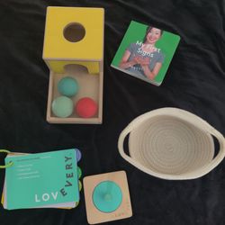 Items from Lovevery kit - The Inspector (7-8 months)