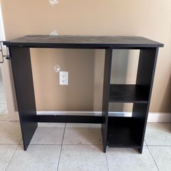 Desk / Table