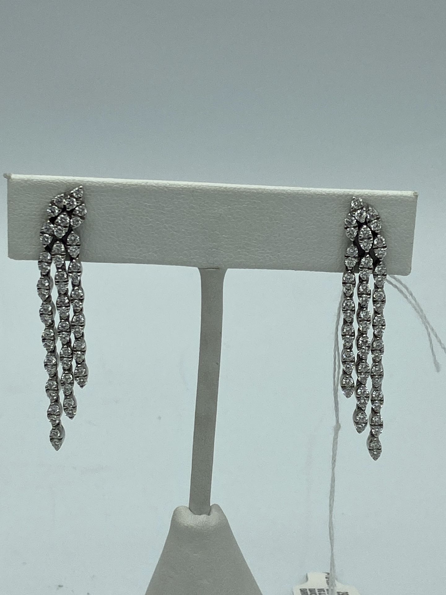 18kt White Gold 3cttw Diamond Dangle Earrings
