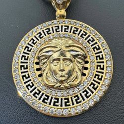 10k solid yellow gold CZ Stone Medusa Head Greek design Circular Round Medallion Pendant Charm