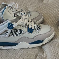 Jordan 4 Military Blue