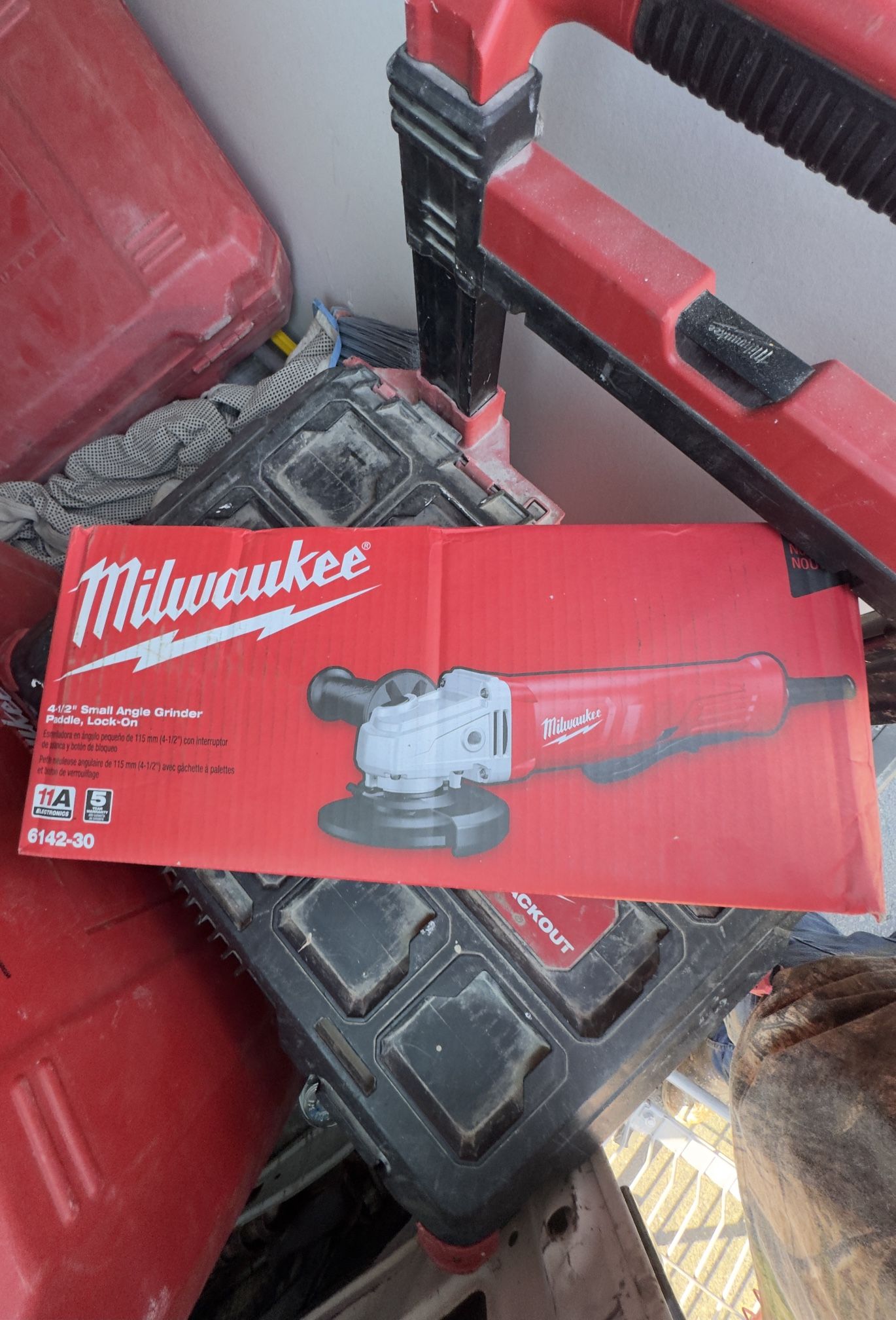 Milwaukee Grinder
