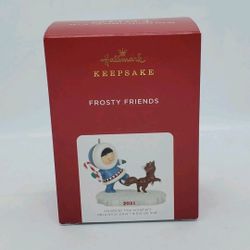 HALLMARK 2021 FROSTY FRIENDS 42ND  SERIES NEW NIB ORNAMENT CHRISTMAS  


Ornament in mint condition, kept in the box, never displayed

Comes with orig
