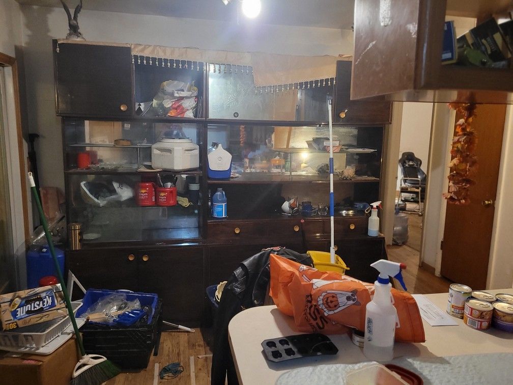 Full wall hutch 6 piece straight over from Poland.