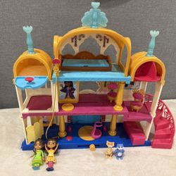 Mira Royal Detective Playset Dollhouse & Accessories 