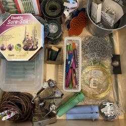 Floral Arrangement Kit $40