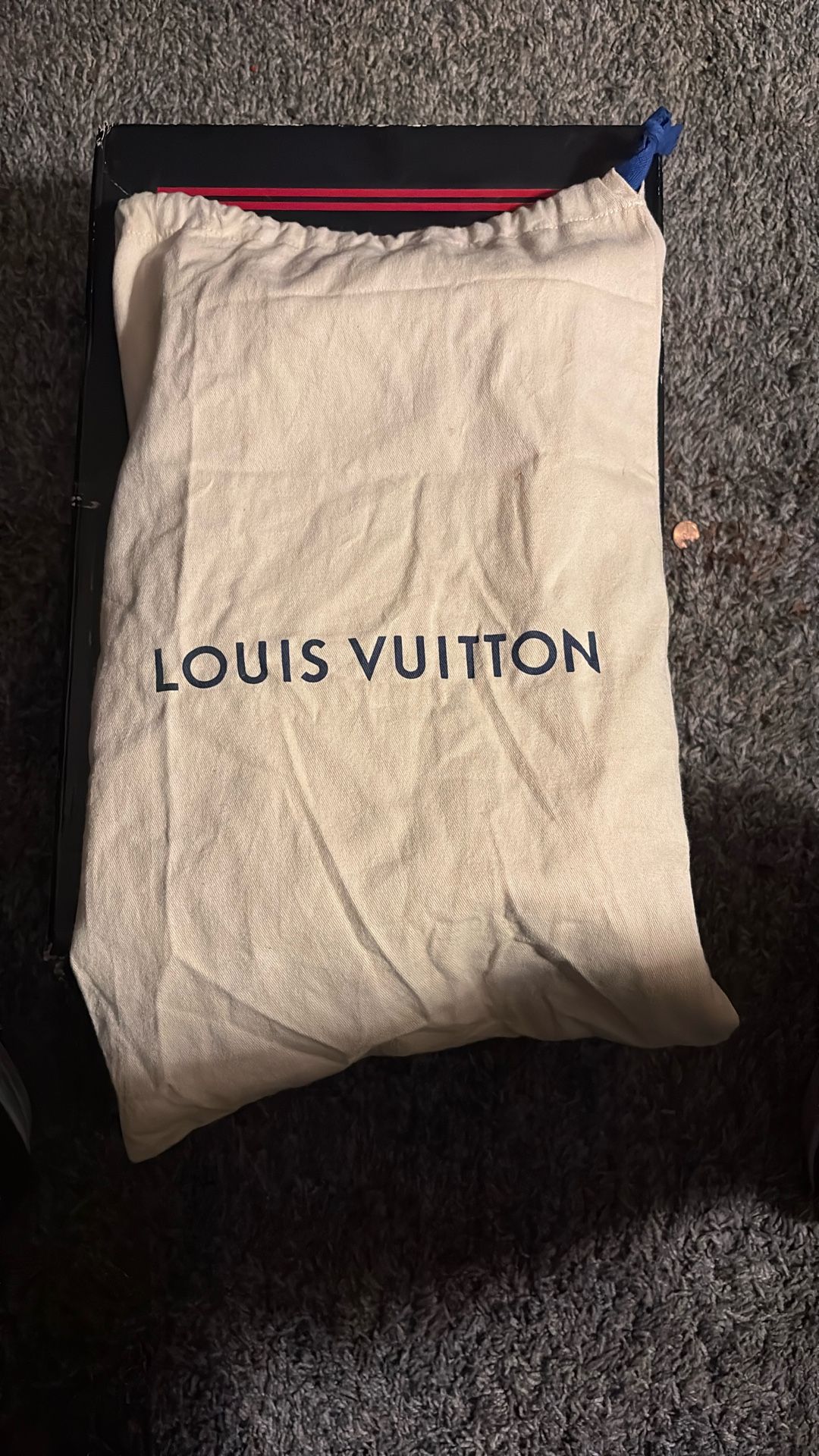 Louis Vuitton 