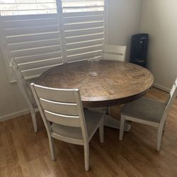 Kitchen Table and Chairs