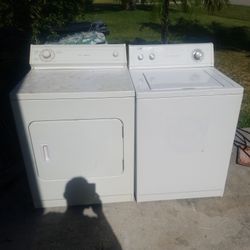 Whirlpool washer And Dryer Set 