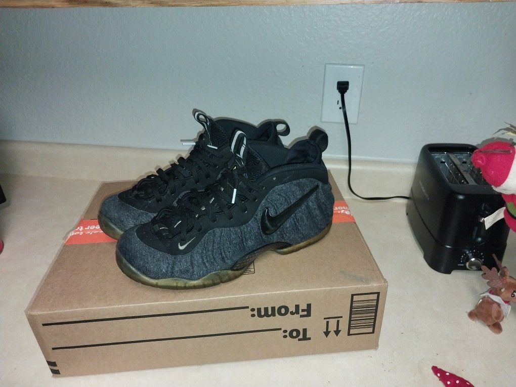 Used Nike Foamposits