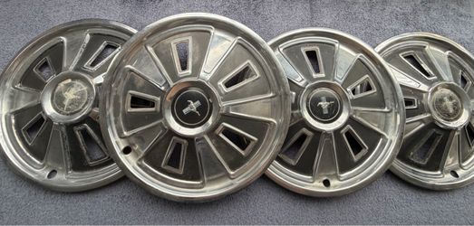 Old School / Vintage 1980s Ford Mustang OEM Hub Caps As Is