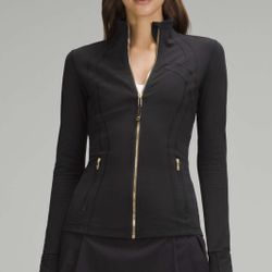 LULULEMON jacket